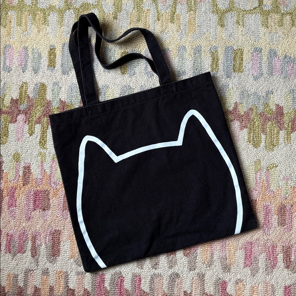 Cat Tote Bag outline of a cat’s head GUC purrfect for travel